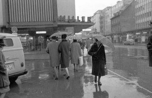 Innenstadt bei Regenwetter.