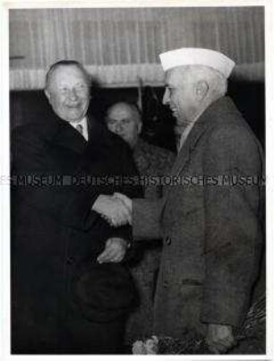 Kurzbesuch des indischen Minsterpräsidenten Nehru bei Konrad Adenauer