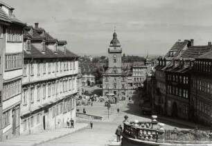 Gotha. Blick vom Schlossberg mit der Wasserkunst über den Hauptmarkt auf das Rathaus (1567/1577)