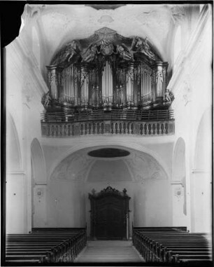 Gerlachsheim Pfarrkirche Innenansicht zur Orgel