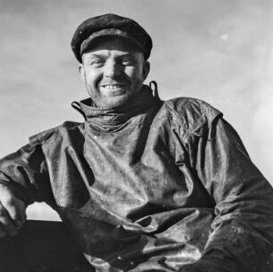 Männerportrait, Männer am Netz, Fischdampfer PC312 Tirol