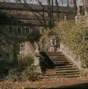 Lichtenwalde. Schloßpark (1730/1737), "Arcadenstück", Treppenanlage am Delphinbrunnen