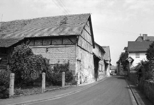 Gießen, An der Schule 12