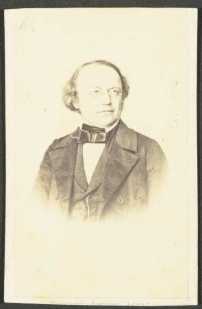 Gustav Friedrich Oehler, Prof. der Theologie und zugleich Ephorus am Evangelischen Stift in Tübingen, in mittlerem Alter