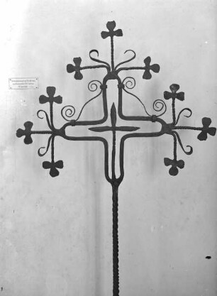 Schmiedeeisernes Grabkreuz