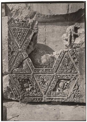 Fragmente der Decke des Peristyls, Baalbek: Detail