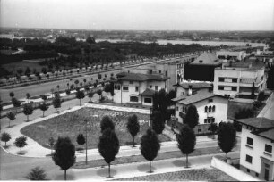 Bukarest: Piata Berlin [Berliner Platz]