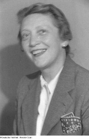 Porträtaufnahmen der Schauspielerin Käthe Dorsch