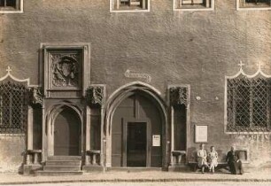 Meißen, Dompropstei, Portal und Tor