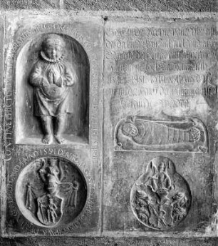 Zwei Kindergrabsteine : Zwei Kindergrabsteine (1591). Heidenheim Kreis Weißenburg-Gunzenhausen, Pfarrkirche (Ehemalige Benediktinerklosterkirche)