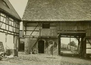 Brunnen in Vierseithof, Gilsberg