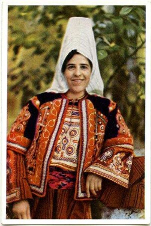 Woman of Bethlehem. Femme de Bethléem. Bethlehemitin