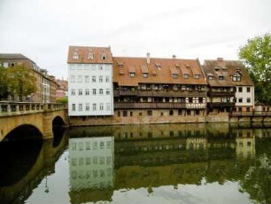 Nürnberg: Pegnitz mit Uferbebauung, Blick von der Maxbrücke (li.)