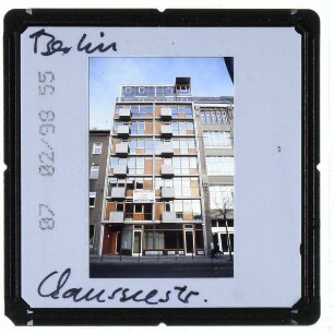 Berlin, Wohn- und Geschäftshaus Chausseestraße 26