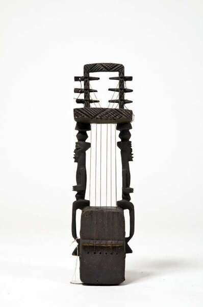 Shell lyre