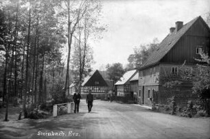 Steinbach Ortsmitte : Bildmitte: das sog. Mann-Haus