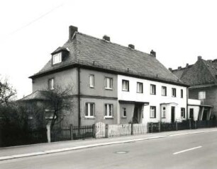Mittweida, Schillerstraße 27/31. Doppelwohnhaus einer Wohnanlage (1954)