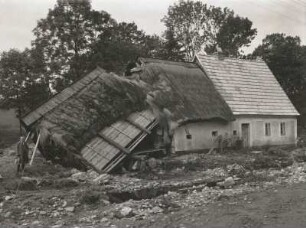 Unwetterkatastrophe im Osterzgebirge am 8./9. Juli 1927. Zerstörungen in Schönwald (heute Petrovice-Krásny Les)