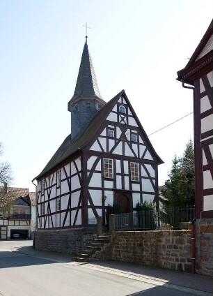 Ev. Kirche; Grünberg, Am Larbach 2