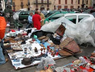 Palermo, Flohmarkt im Hafenviertel