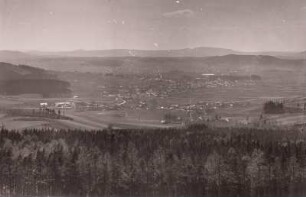 Lausitzer Bergland. Talung des Alten Grabens mit Beiersdorf und Oppach gegen Spreetal zwischen Neusalza-Spremberg und Sohland, Taubenbergzug und die Luzické Hory