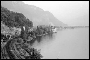 Montreux: Chauteau Chillon, mit Bahnstrecke