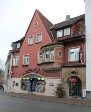 Wohn- und Geschäftshaus; Idstein, Wiesbadener Straße 10