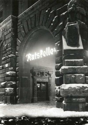 Leipzig, Ratskeller : Leipzig. Neues Rathaus. H. Licht. Ratskeller