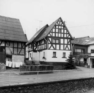 Löhnberg, Bachstraße 7, Bachstraße 9