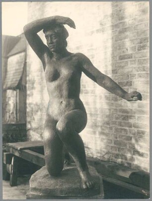 Große Kniende, 1935/36, Bronze