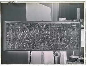 Truhe (Vorderwand)
