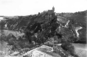 Bad Kösen. Rudelsburg : Bad Kösen. Rudelsburg (1171 erwähnt). Ansicht über das Saaletal von Westsüdwest