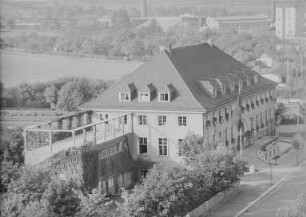 Studentenhaus : Dresden, Studentenhaus Mommsenstraße. Blick vom Turm der chemischen Abteilung der TH