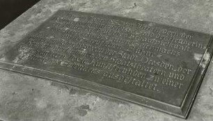 Grab für Caroline Neuber, Friedhof Leuben : Dresden-Leuben. Friedhof mit Grab für Caroline Neuber