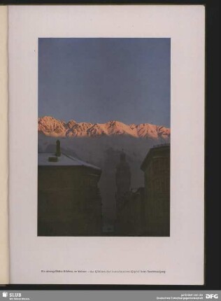 Glühen der verschneiten Gipfel beim Sonnenaufgang
