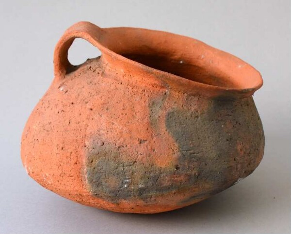 Clay pot