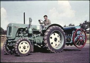 Radschlepper RS 14/30 mit Drillmaschine A 663