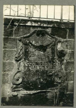 alter Friedhof. Grabstein der Frau Maria Elisabetha Zerlauth, 1757. 13.04.1924