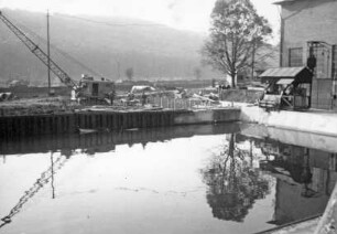 Bau der Staustufe Oberesslingen/Neckar