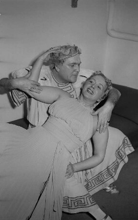 Szenenbilder aus der Operette "Orpheus in der Unterwelt" von Jaques Offenbach an der Komischen Oper Berlin : Rollenporträts