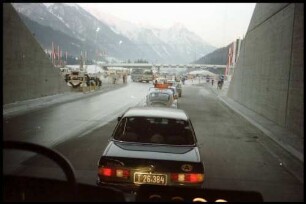 Tunnelfahrt [des Arlberg-Straßentunnels]