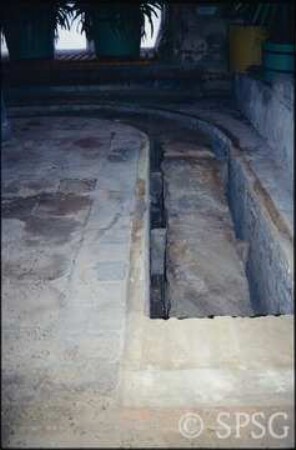 Potsdam, Park Sanssouci, Orangerieschloss, Reparatur der Kanalheizung.