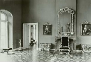 Schloss Pillnitz, Wasserpalais, Innenraum des Museums