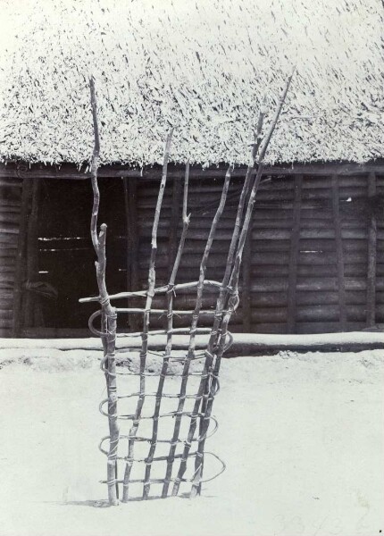 "Foot ladder in front of the Kagama's house"