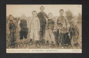 [Fotopostkarte:] Les Ages du Paysan : [les garçons]