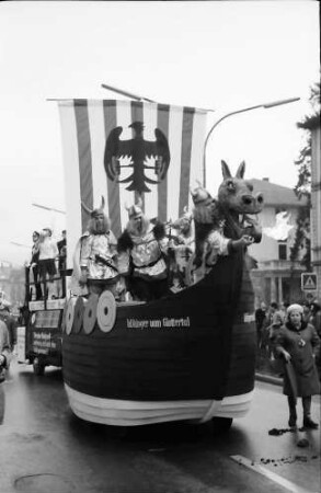 Freiburg: Freiburger Fasnet 1972 [Umzugswagen]