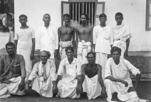 Männer aus den Nayar-Kasten (Deutsche Indien-Expedition 1926/1929 - 5. Südindien)