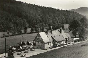 Lichtenberg. Forstgasthof zur Schwingerei im Gimmlitztal. Bergseite