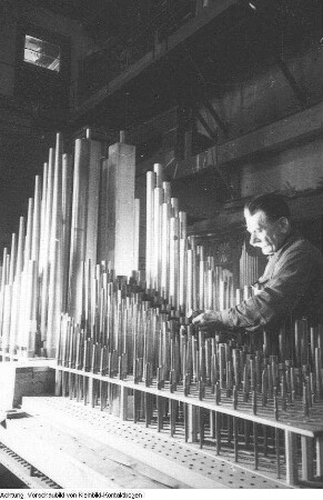 Dresden, Jehmlich Orgelbau, Montagesaal, um 1948