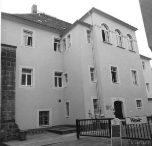 Bad Schandau, Königsteiner Straße 4. Wohnhaus (2. H. 19. Jh.). Eingangsseite von Nordosten